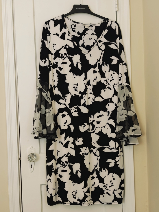 Cato Dresses & Skirts - Cato Black and White Floral Dress